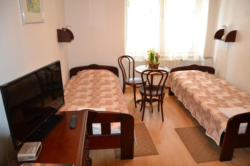 Hotel Monttis Sucha Beskidzka Quarto foto