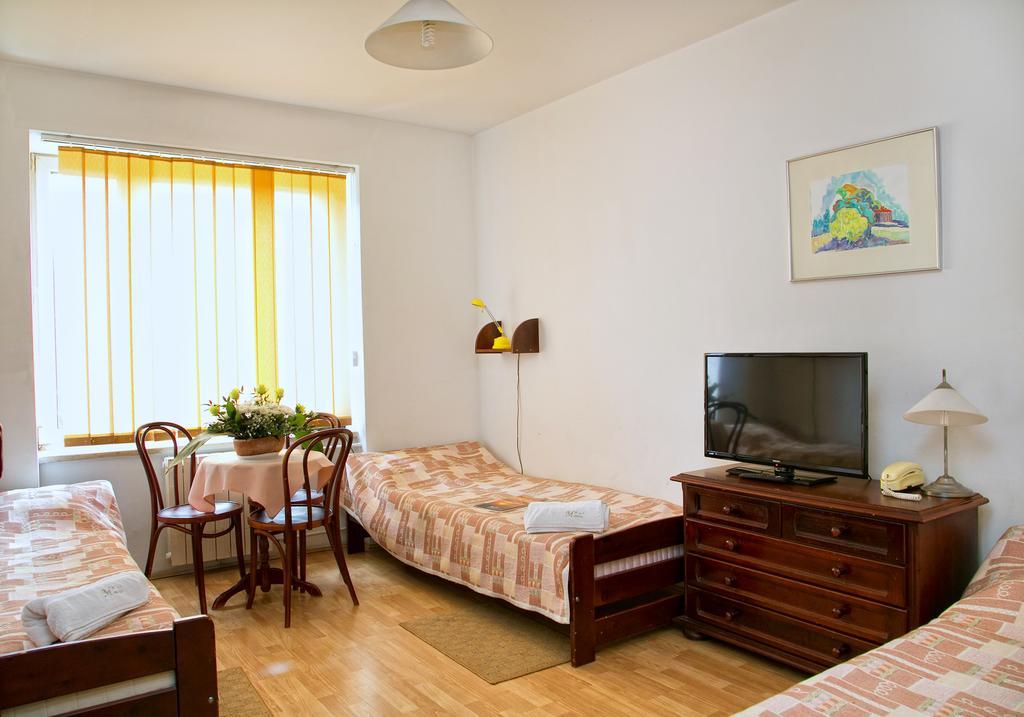 Hotel Monttis Sucha Beskidzka Quarto foto