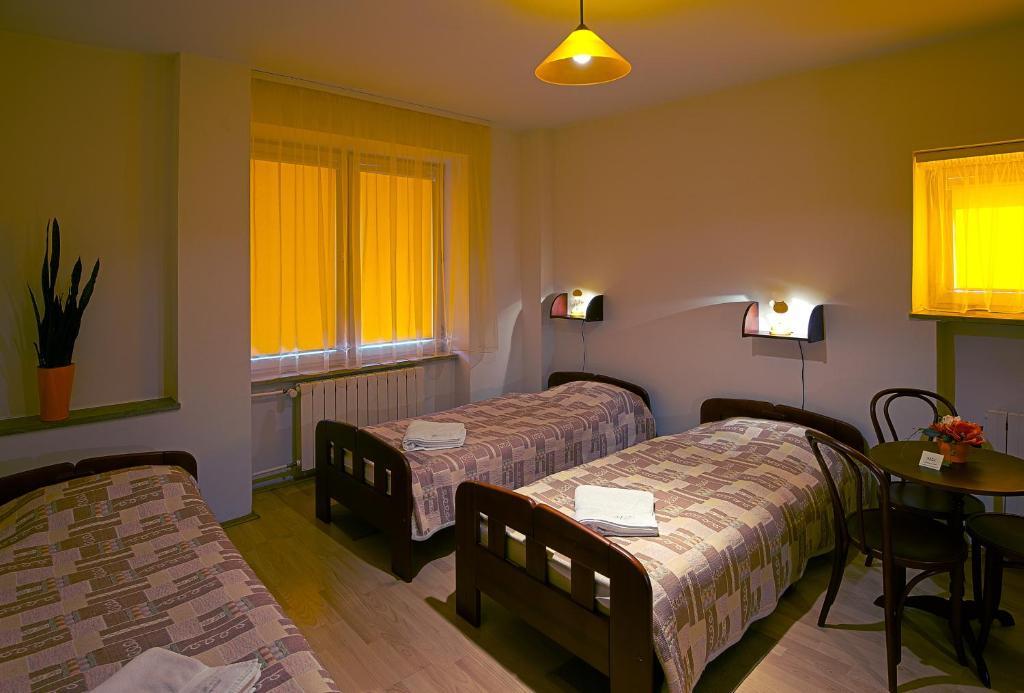Hotel Monttis Sucha Beskidzka Quarto foto